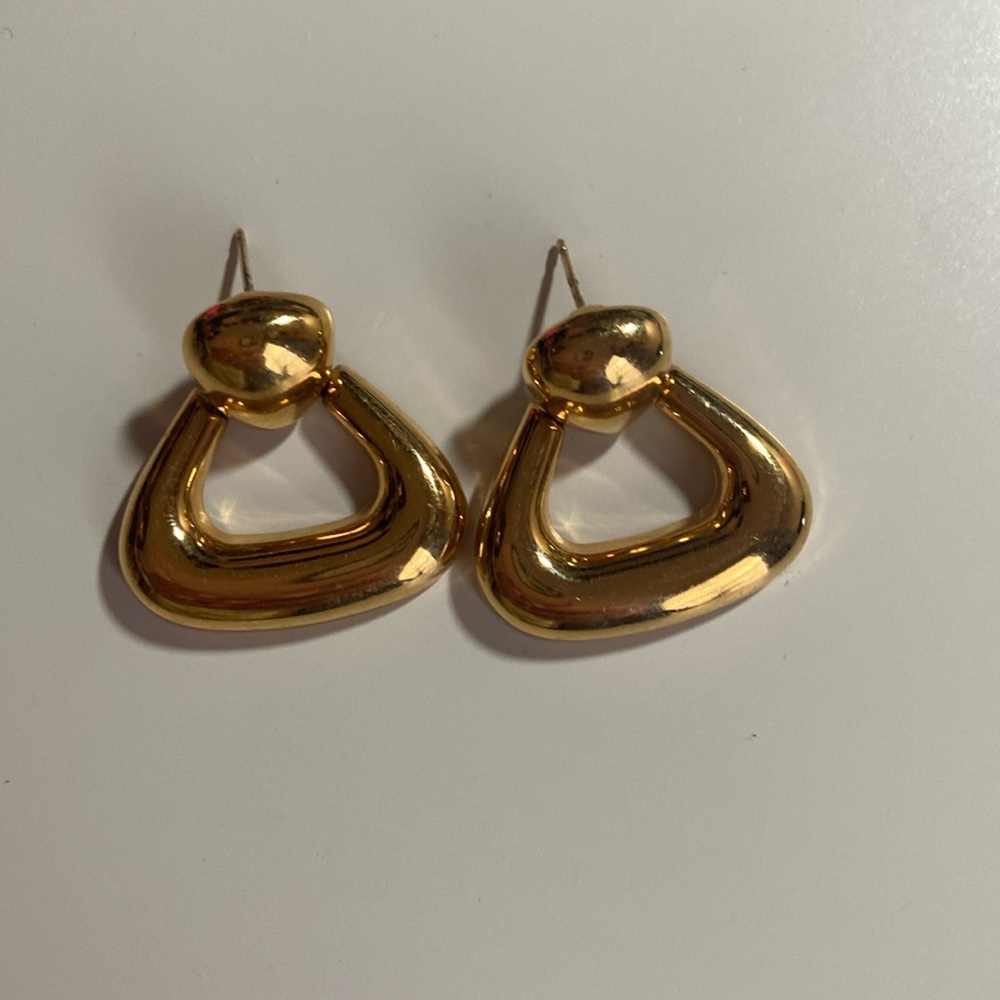 Vintage 1980’s pierced earrings